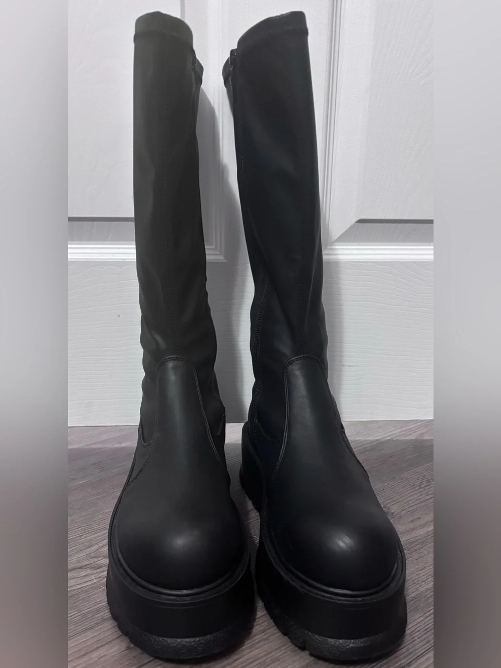 Demonia Slacker-200 Boots